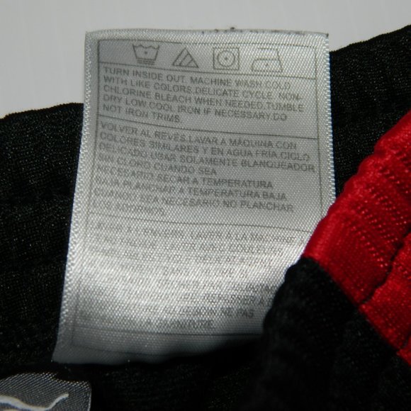 Puma Boys 18 months Black Red Track Pant - Picture 7 of 7